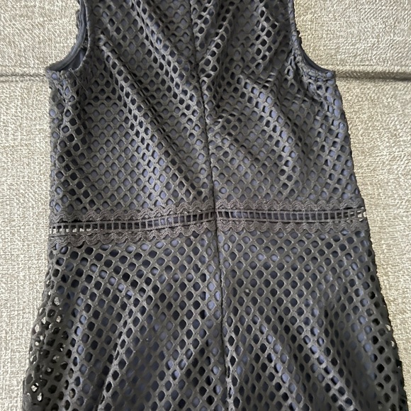 Crochet overlay dress - Picture 6 of 12